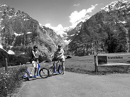 Eiger Lodge - Hostel