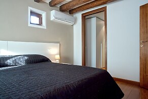 Good Wine Apartments