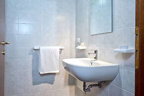 Good Wine Apartments