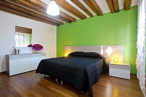 Good Wine Apartments