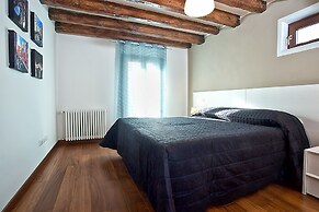 Good Wine Apartments