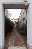 Good Wine Apartments