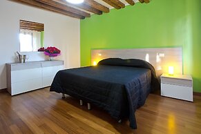 Good Wine Apartments