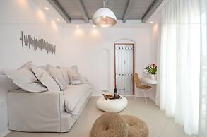 Naxos Euphoria Suites