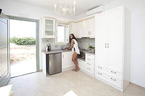 Naxos Euphoria Suites