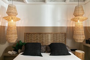 Naxos Euphoria Suites