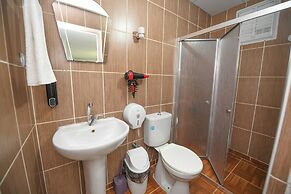 Anz Guesthouse Pansiyon