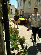 Anz Guesthouse Pansiyon