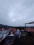 Anz Guesthouse Pansiyon