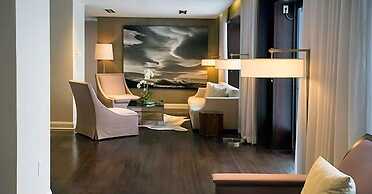 Premier Furnished Apt at Grove Pointe