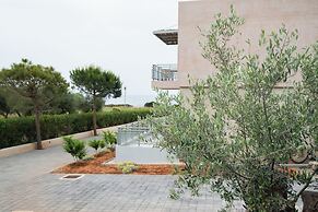 Callisto Seaside Homes & Suites