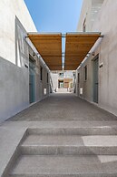 Callisto Seaside Homes & Suites