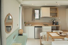 Callisto Seaside Homes & Suites