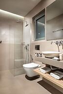 Callisto Seaside Homes & Suites