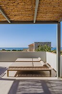 Callisto Seaside Homes & Suites