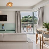 Callisto Seaside Homes & Suites