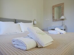 Callisto Seaside Homes & Suites