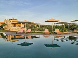 Callisto Seaside Homes & Suites