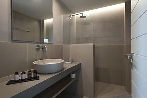 Callisto Seaside Homes & Suites