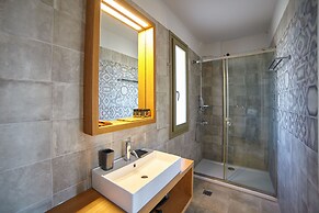 Callisto Seaside Homes & Suites