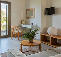 Callisto Seaside Homes & Suites