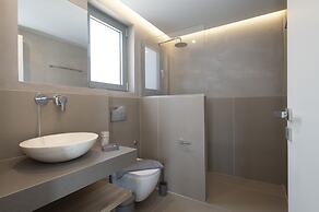 Callisto Seaside Homes & Suites