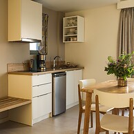 Callisto Seaside Homes & Suites