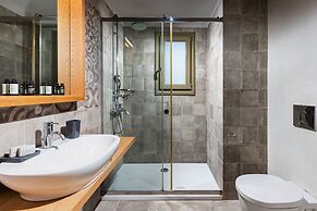 Callisto Seaside Homes & Suites