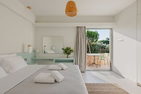 Callisto Seaside Homes & Suites