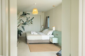 Callisto Seaside Homes & Suites