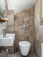 Callisto Seaside Homes & Suites