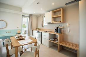 Callisto Seaside Homes & Suites