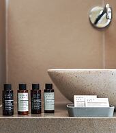 Callisto Seaside Homes & Suites