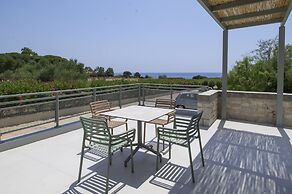 Callisto Seaside Homes & Suites