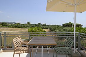 Callisto Seaside Homes & Suites