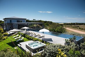 Anastasio Hotel & Beach Club