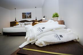 Enigma - Nature & Water Hotel