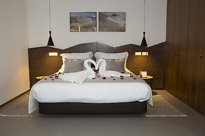 Enigma - Nature & Water Hotel