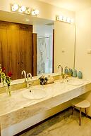 Enigma - Nature & Water Hotel