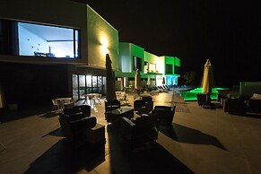 Enigma - Nature & Water Hotel