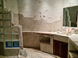 Omega Tours Adventure Company & Eco Jungle Lodge