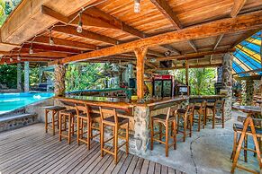 Omega Tours Adventure Company & Eco Jungle Lodge