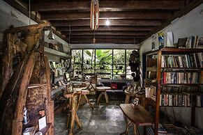 Omega Tours Adventure Company & Eco Jungle Lodge