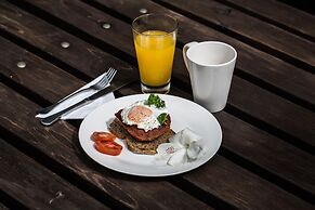 Omega Tours Adventure Company & Eco Jungle Lodge