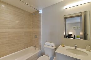 Lisgar Street Apartments by CorporateStays