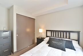 Lisgar Street Apartments by CorporateStays