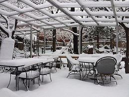 Jiwoljang Guest House