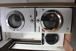 Jiwoljang Guest House