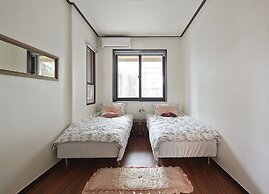 Jiwoljang Guest House