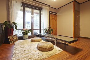 Jiwoljang Guest House